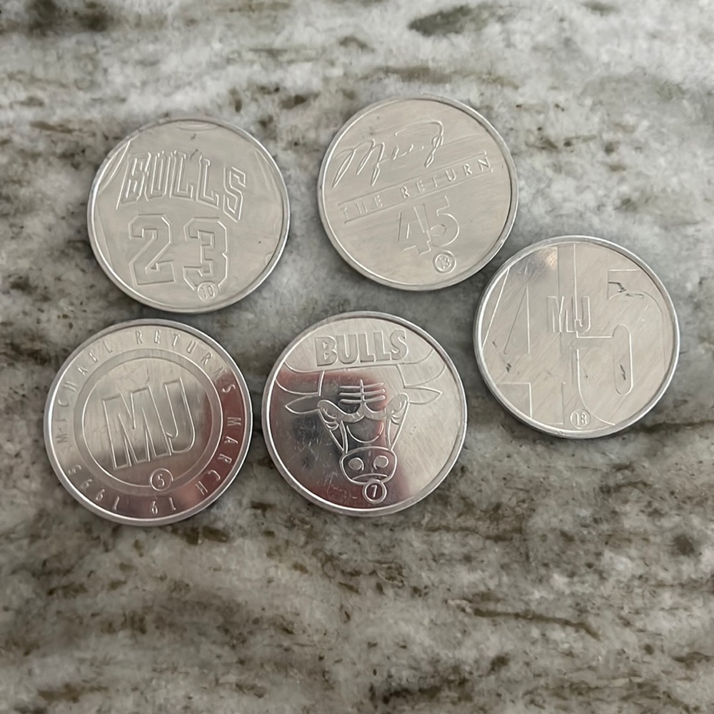 5 MICHAEL JORDAN UPPER DECK METAL COLLECTORS COINS
